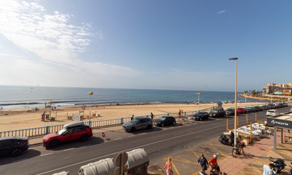 Resale - Apartment - Torrevieja - Playa de los Locos