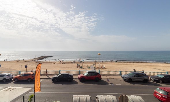 Resale - Apartment - Torrevieja - Playa de los Locos