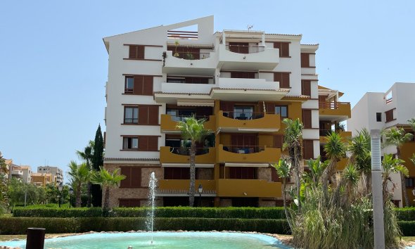 Reventa - Apartamento / Dúplex - Punta Prima