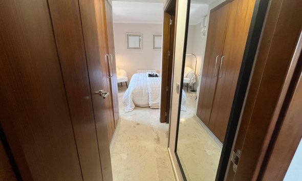 Reventa - Apartamento / Dúplex - Punta Prima