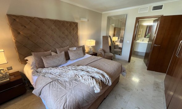 Reventa - Apartamento / Dúplex - Punta Prima