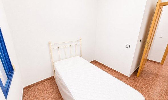 Reventa - Apartamento - Torrevieja - Estacion de autobuses