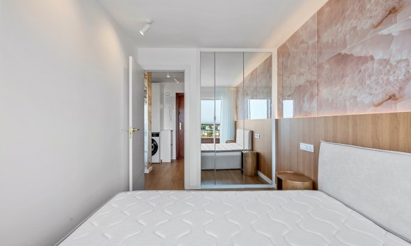 Resale - Apartament / Duplex - Punta Prima