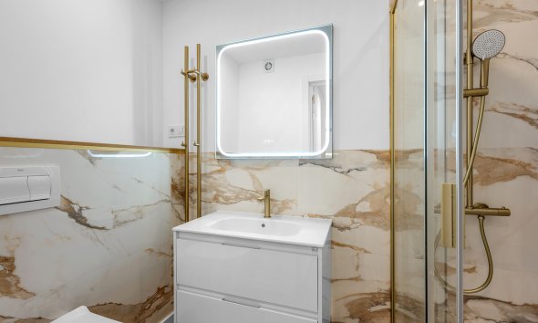 Resale - Apartament / Duplex - Punta Prima