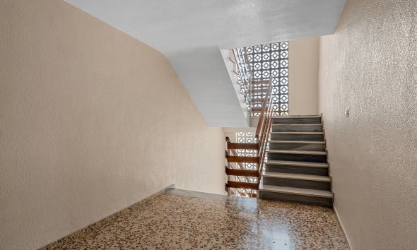 Resale - Apartament / Duplex - Punta Prima