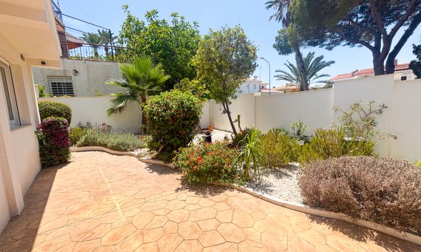 Resale - Villa - Orihuela Costa - Dehesa de campoamor