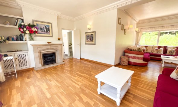 Resale - Villa - Orihuela Costa - Dehesa de campoamor