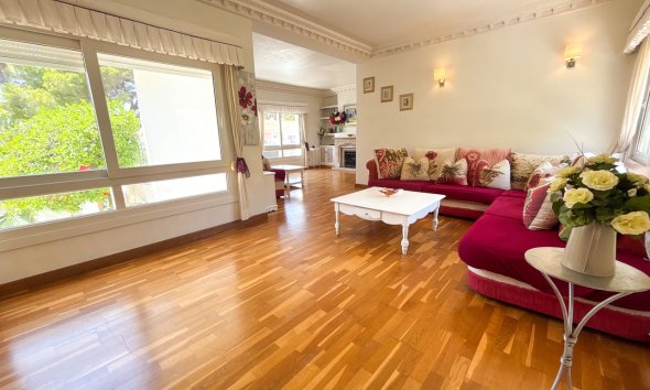 Resale - Villa - Orihuela Costa - Dehesa de campoamor