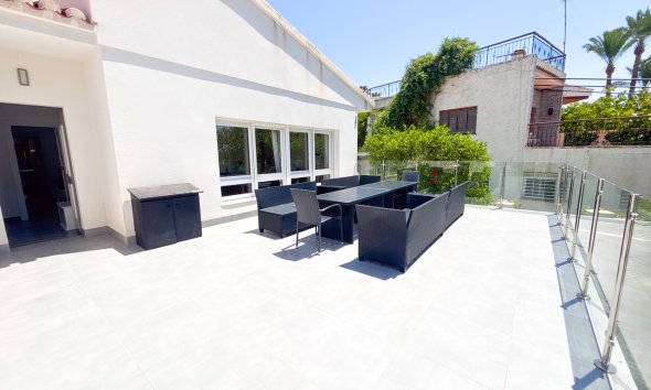 Resale - Villa - Orihuela Costa - Dehesa de campoamor