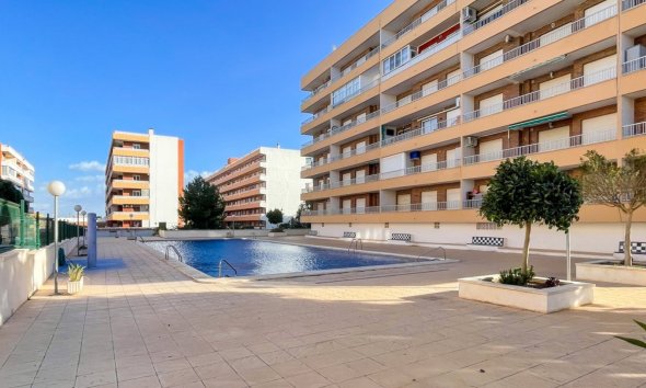 Resale - Apartment - Orihuela Costa - Punta Prima