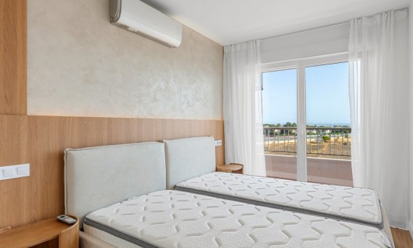 Resale - Apartment - Orihuela Costa - Punta Prima