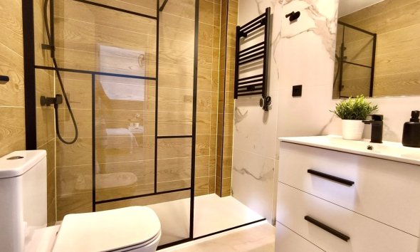Resale - Terraced house / Townhouse - Torrevieja - Los Altos
