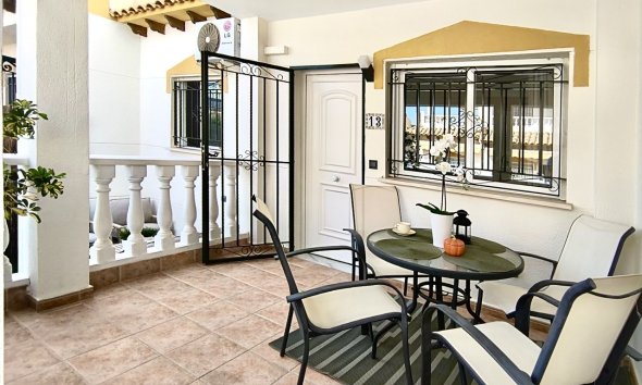 Resale - Terraced house / Townhouse - Torrevieja - Los Altos