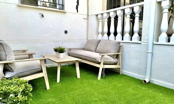Resale - Terraced house / Townhouse - Torrevieja - Los Altos