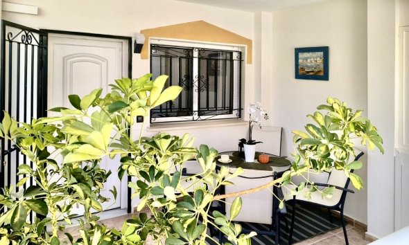 Resale - Terraced house / Townhouse - Torrevieja - Los Altos