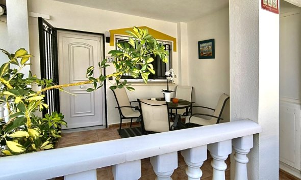 Resale - Terraced house / Townhouse - Torrevieja - Los Altos