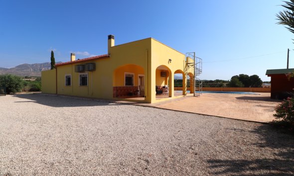Resale - Farm Estate / Country Property - Albatera - Albatera - Country