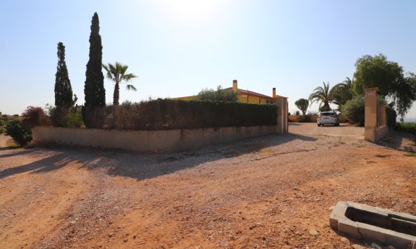 Resale - Farm Estate / Country Property - Albatera - Albatera - Country