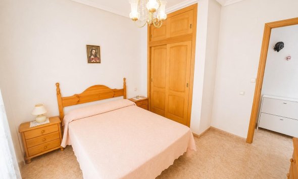 Resale - Apartment - Torrevieja - Estacion de autobuses