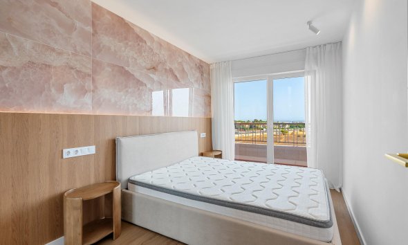 Resale - Apartment - Torrevieja - Punta Prima