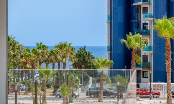 Resale - Apartment - Orihuela Costa - Punta Prima
