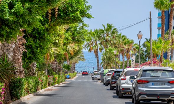 Resale - Apartment - Orihuela Costa - Punta Prima