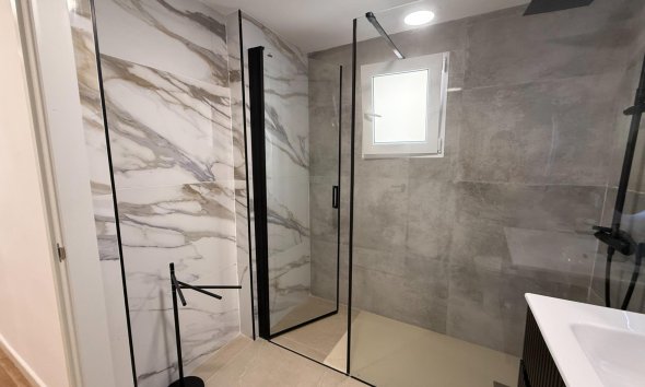 Resale - Apartment - Torrevieja - Playa del Cura