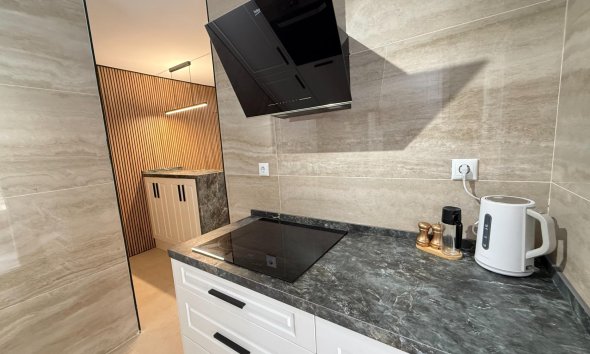 Resale - Apartment - Torrevieja - Playa del Cura