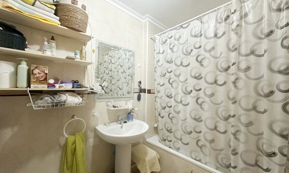 Resale - Bungalow - Torrevieja