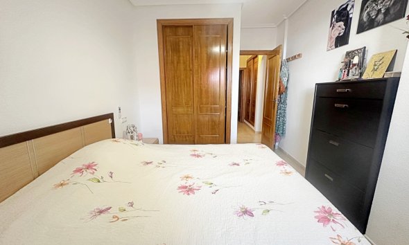 Resale - Bungalow - Torrevieja
