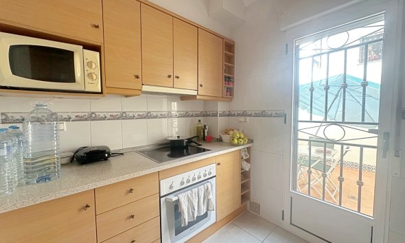 Resale - Bungalow - Torrevieja