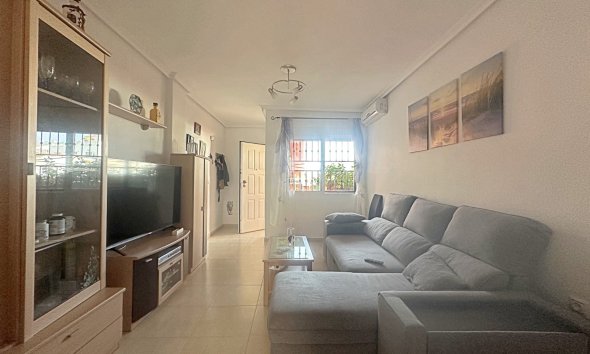 Resale - Bungalow - Torrevieja