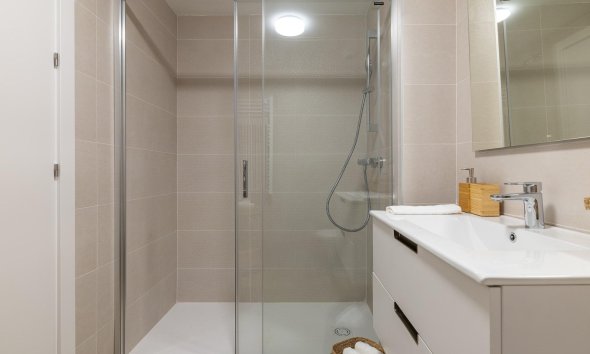 Obra nueva - Apartamento / Dúplex - Calpe