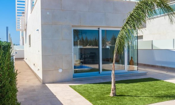 Obra nueva - Villa - Los Alcazares - Los Alcázares
