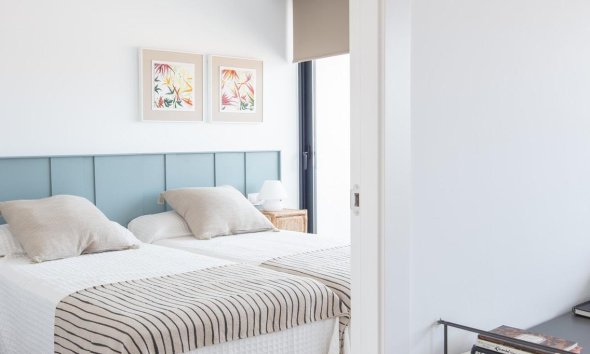 Obra nueva - Villa / Casa - Orihuela Costa