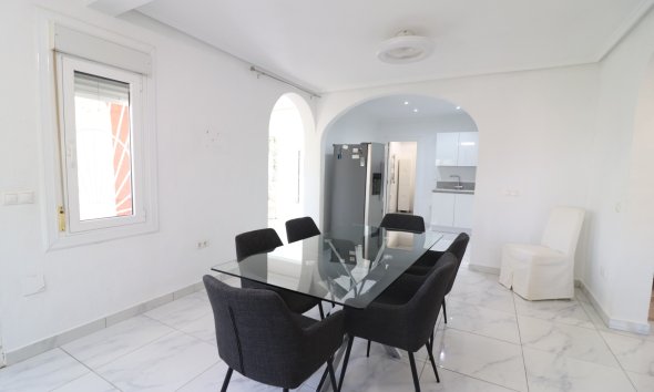 Reventa - Villa - Ciudad Quesada - La Fiesta