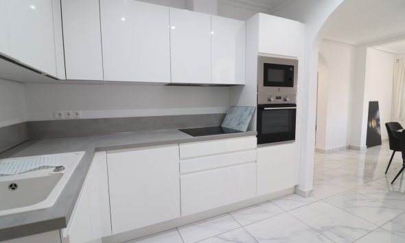 Reventa - Villa - Ciudad Quesada - La Fiesta
