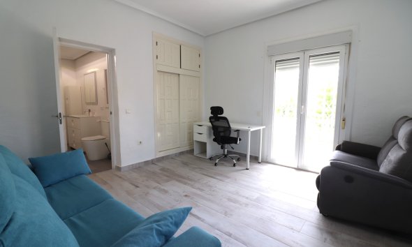 Reventa - Villa - Ciudad Quesada - La Fiesta
