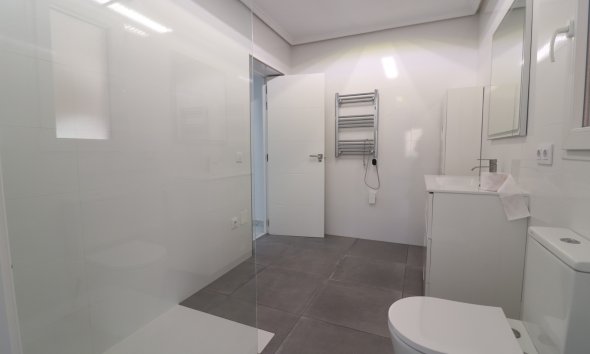 Reventa - Villa - Ciudad Quesada - La Fiesta