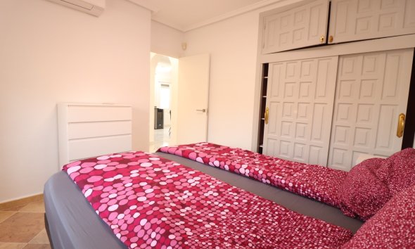 Reventa - Villa - Ciudad Quesada - La Fiesta