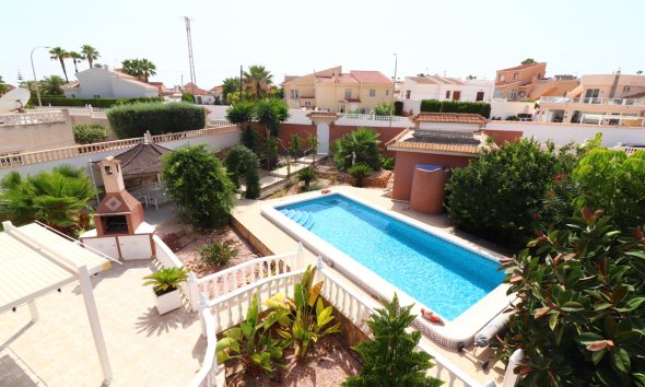 Reventa - Villa - Ciudad Quesada - La Fiesta