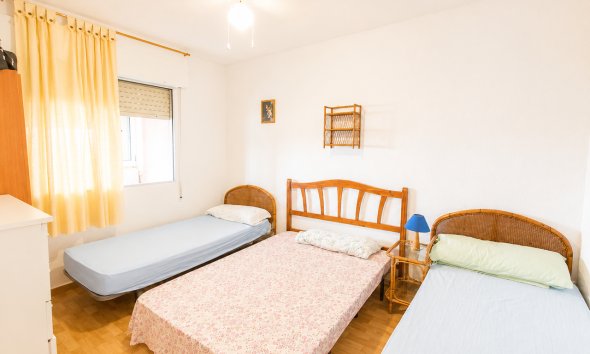 Resale - Apartment - Orihuela Costa - La Zenia