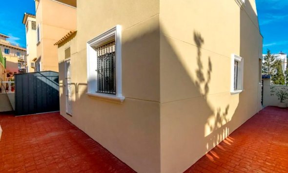 Reventa - Villa - San Miguel de Salinas - El Galán