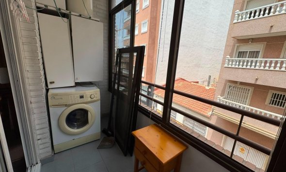 Resale - Apartment - Torrevieja - Centro