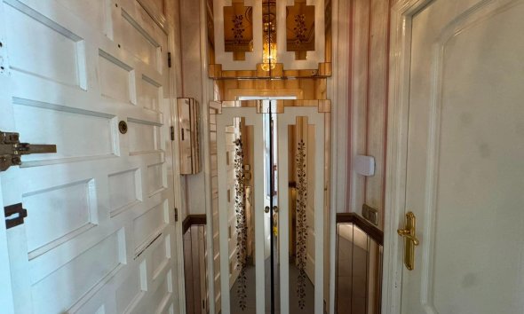 Resale - Apartment - Torrevieja - Centro