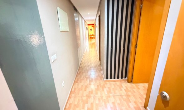 Reventa - Apartamento - Los Montesinos