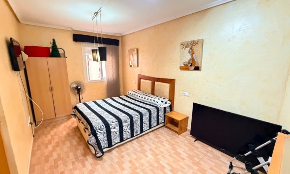 Reventa - Apartamento - Los Montesinos