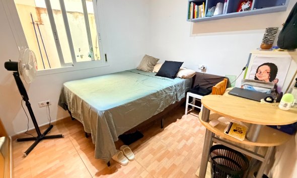 Reventa - Apartamento - Los Montesinos