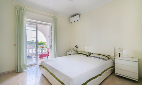 Resale - Townhouse / Terraced House - Ciudad Quesada