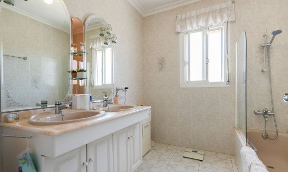 Resale - Townhouse / Terraced House - Ciudad Quesada